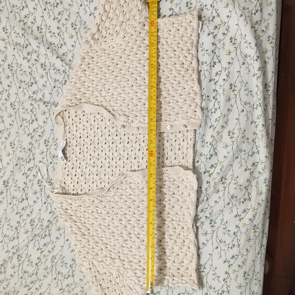 Zara Crochet Crop top - Picture 5 of 7